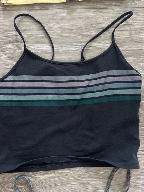 Cropped Tank Top Bundle Size Small - Picture 5 of 7